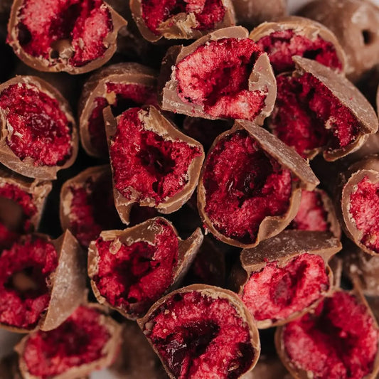 Вишня в молочному шоколаді - FRUTTA